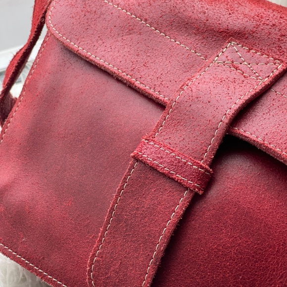 Handmade Red Genuine Leather Stachel Purse - Picture 4 of 5